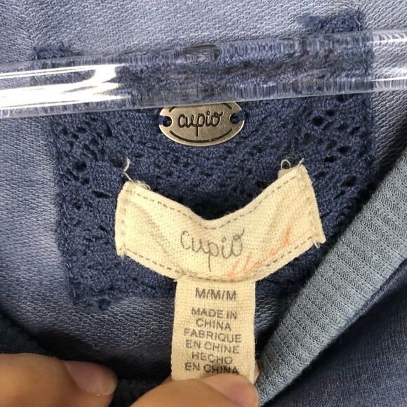 Cupio Blue Tie Dye Blue 3/4 Sleeve Ruffle Side Top - Picture 4 of 6